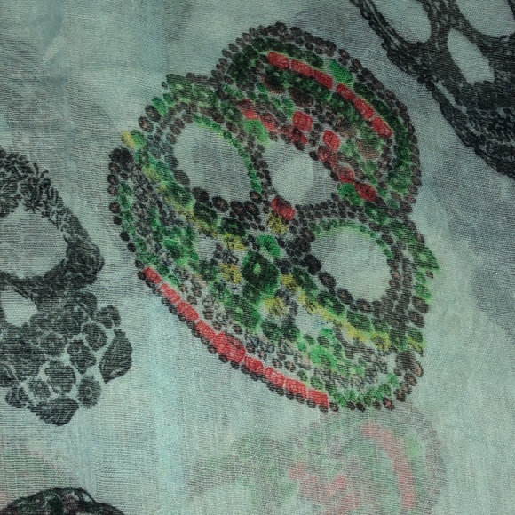 NWOT AWESOME SKULL COWL...it’s one of a kind 👆🏻 - Picture 1 of 7